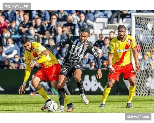 朗斯主场一球力克斯特拉斯堡 积分追平马赛暂列联赛第三